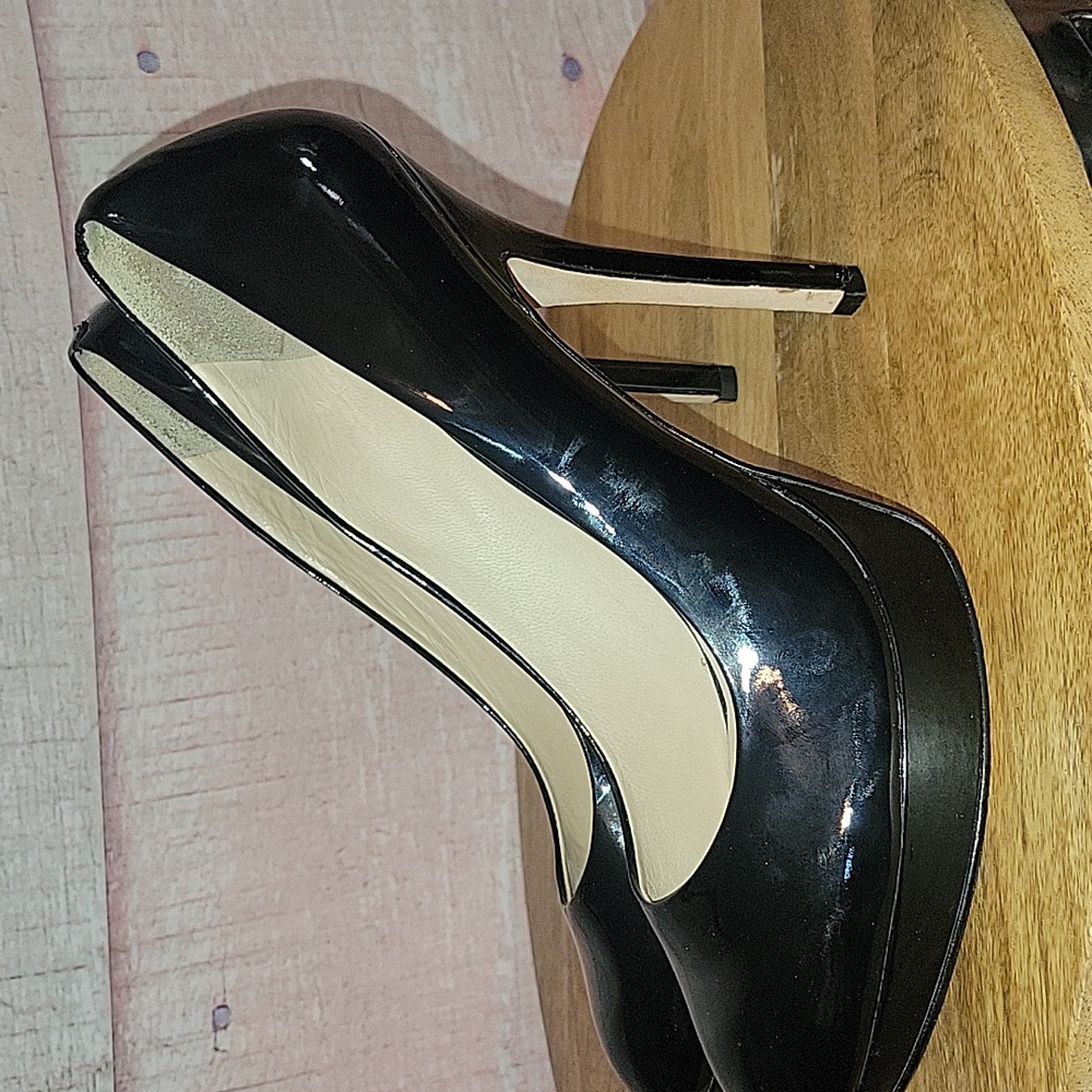Joan And David Black Platform Pumps - Picture 4 of 8